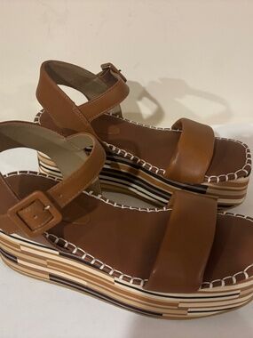 NWOT Bernardo Leather Platform Wedge Sandals Size 8.5